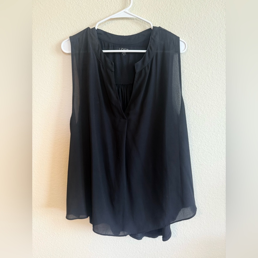 LOFT Black Sleeveless V-Neck Chiffon Tank